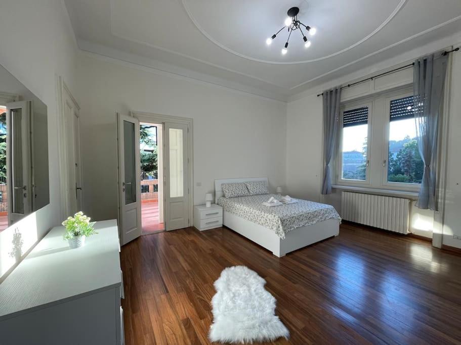Bg Central President Suite Con Parcheggio - Vista Citta Alta Bérgamo Exterior foto